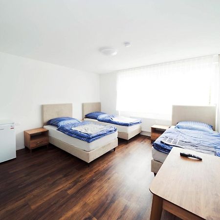 Pension Diloyal เนือร์ทิงเงิน ภายนอก รูปภาพ